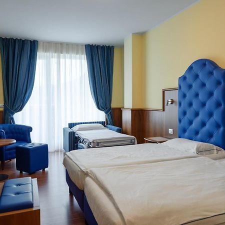 Hotel Internazionale Torri Del Benaco Eksteriør billede